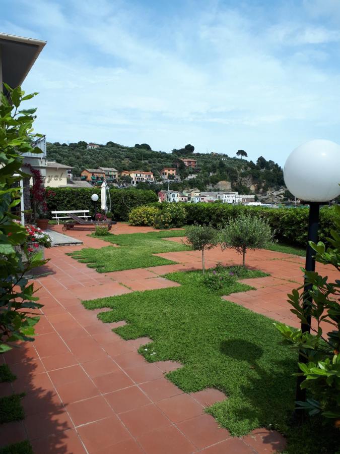 ポルトヴェーネレLa Terrazza Tra Cielo E Mareアパートメント エクステリア 写真